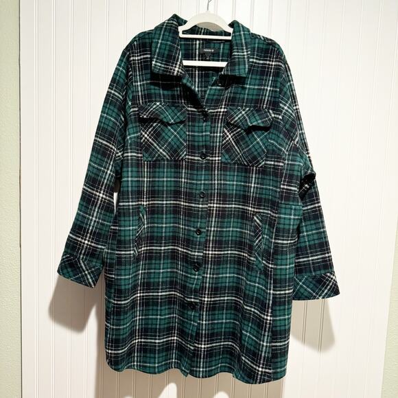 Torrid Cotton Brushed Midi Shacket Green Logan Plaid Plus Size 4X - Picture 2 of 7